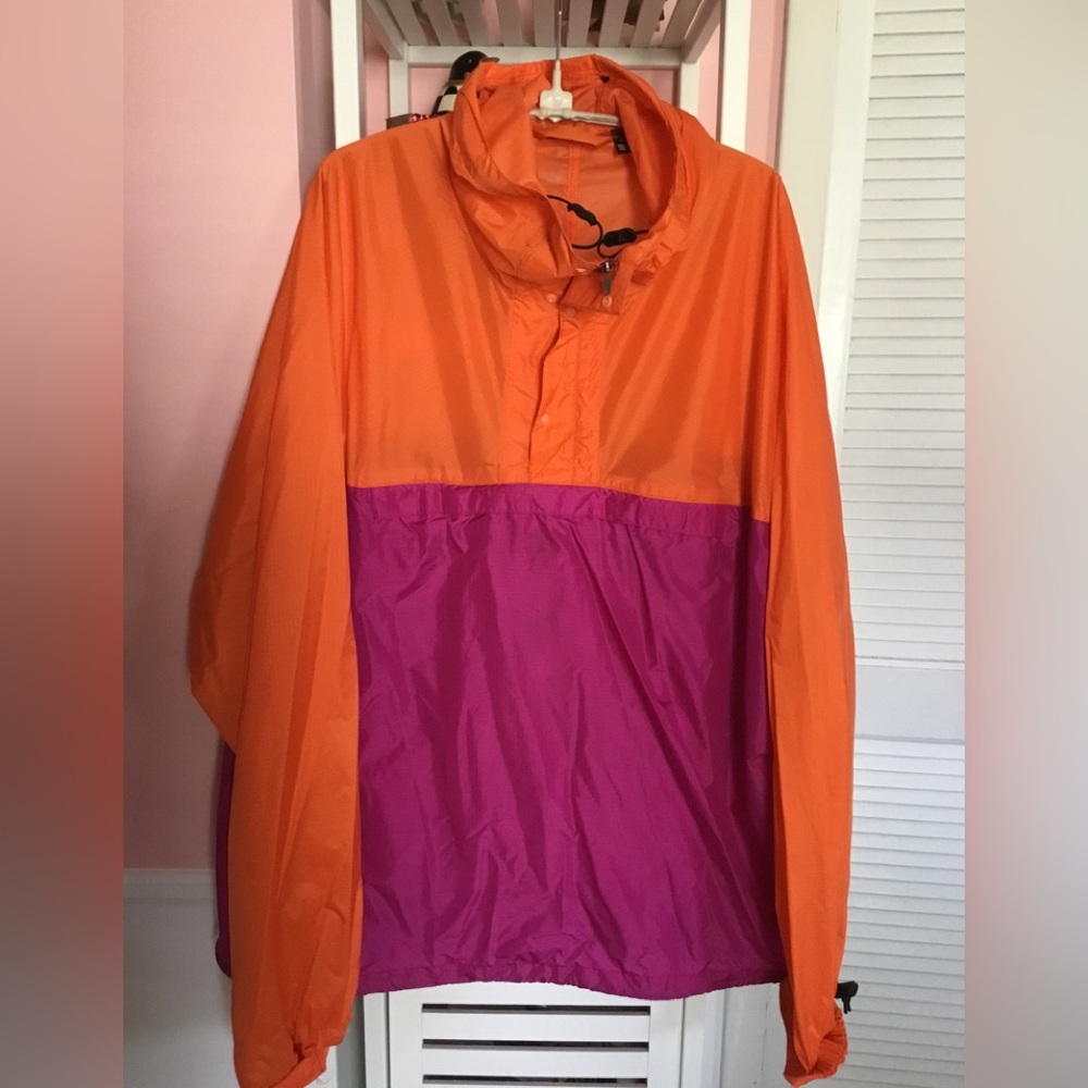 Patagonia Windbreaker hooded xl EUC